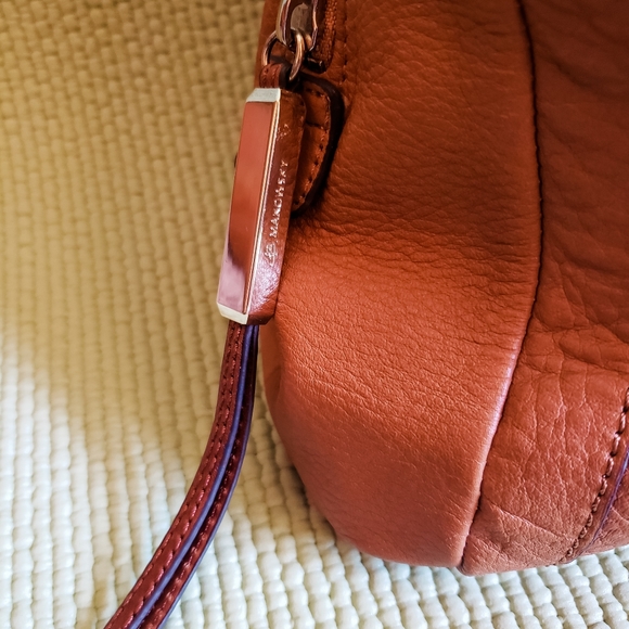 B Makowsky Leather handbag - Picture 6 of 8